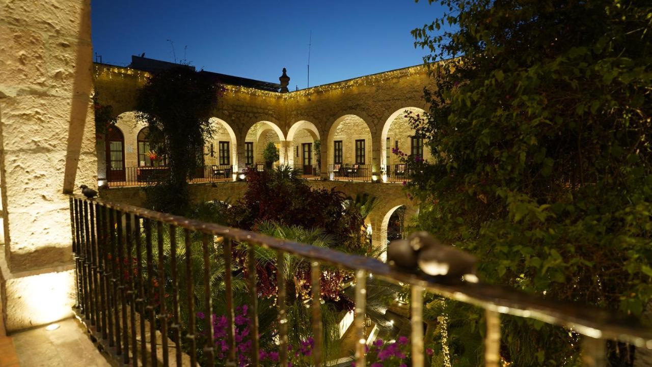 Hotel De La Soledad Морелия Екстериор снимка