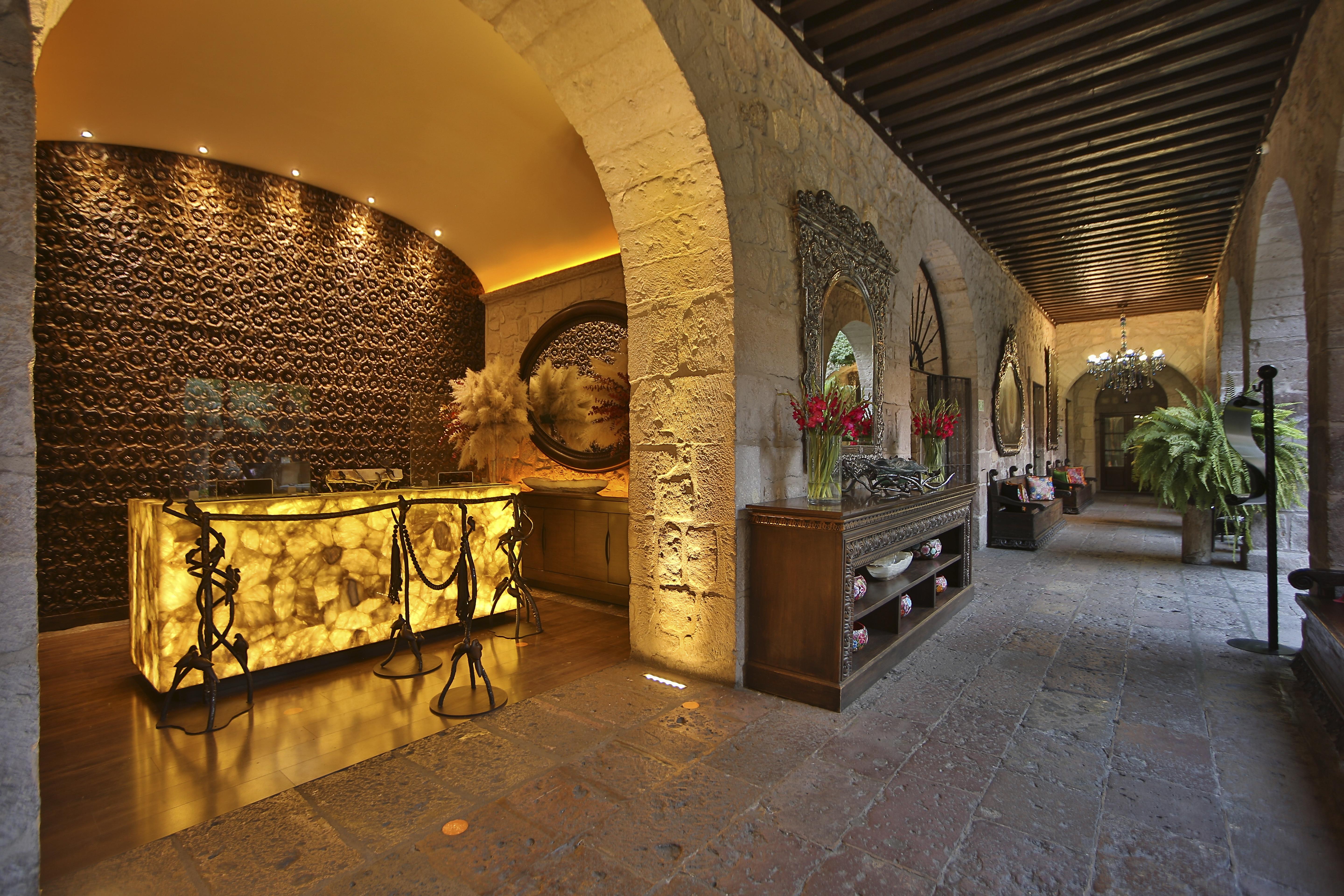 Hotel De La Soledad Морелия Екстериор снимка