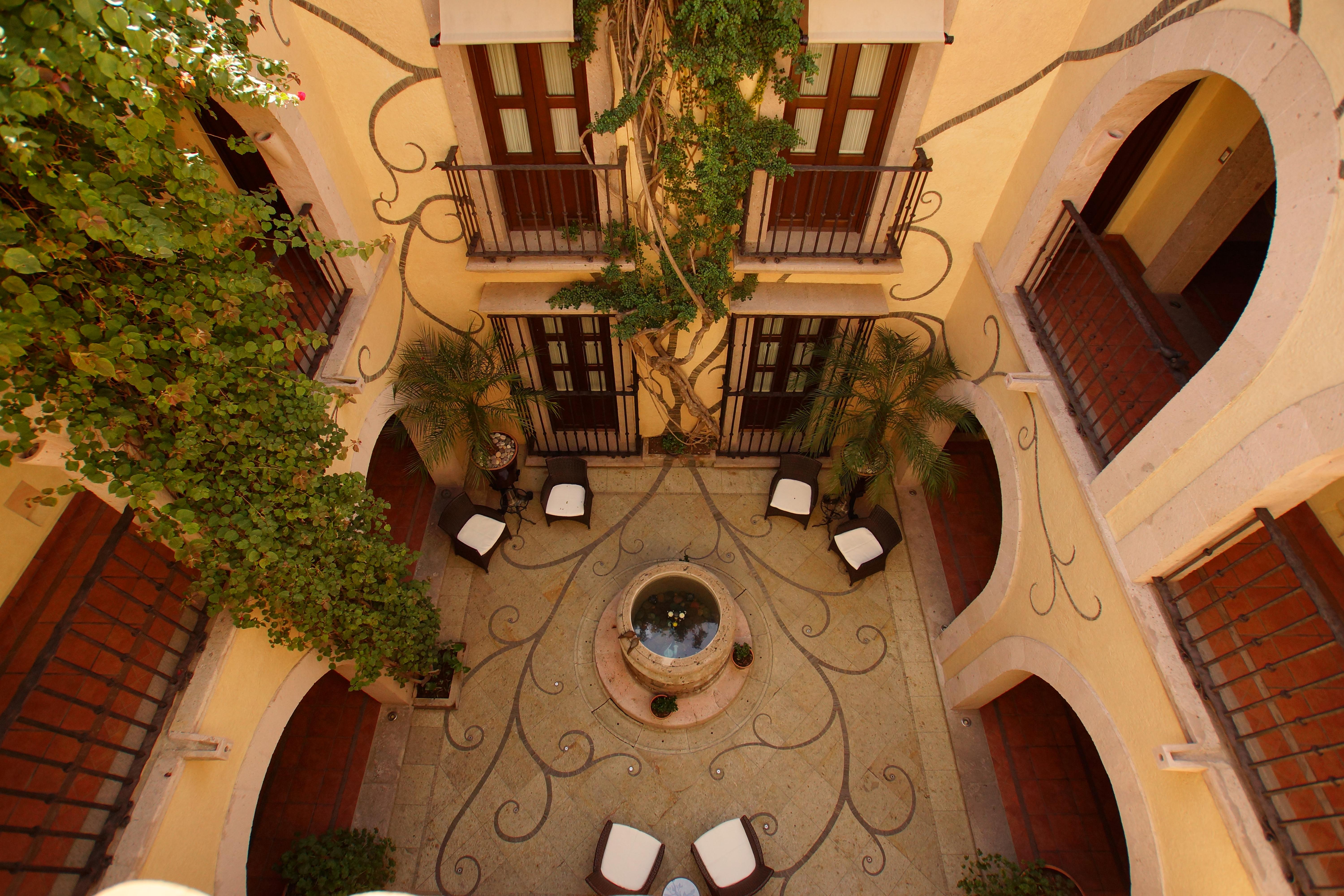 Hotel De La Soledad Морелия Екстериор снимка