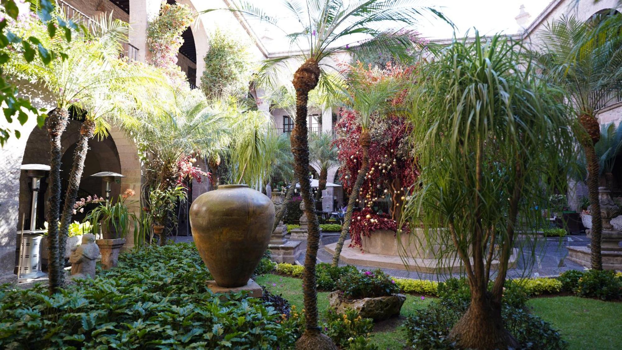 Hotel De La Soledad Морелия Екстериор снимка