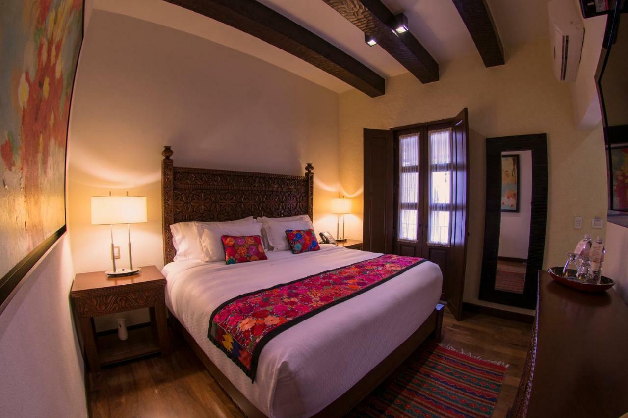 Hotel De La Soledad Морелия Екстериор снимка