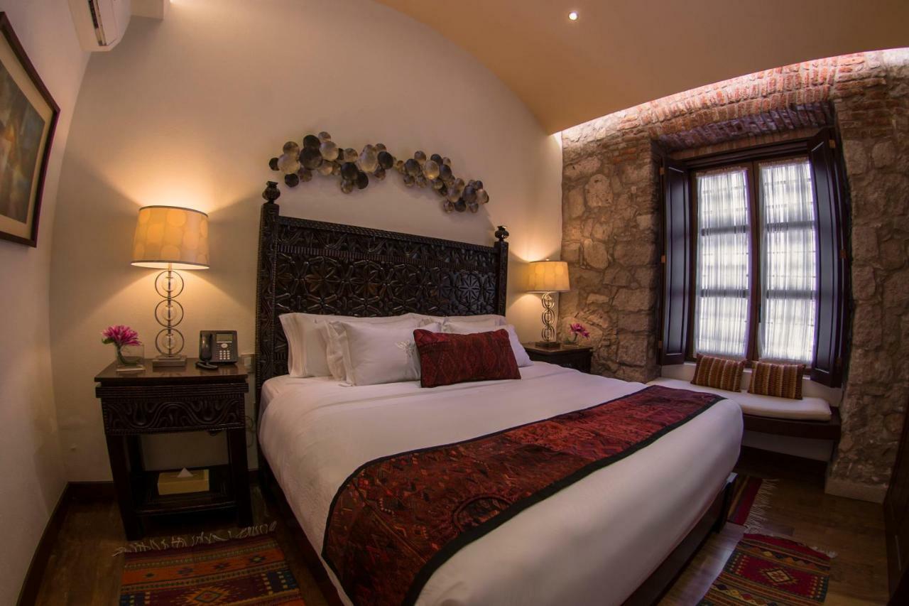 Hotel De La Soledad Морелия Екстериор снимка